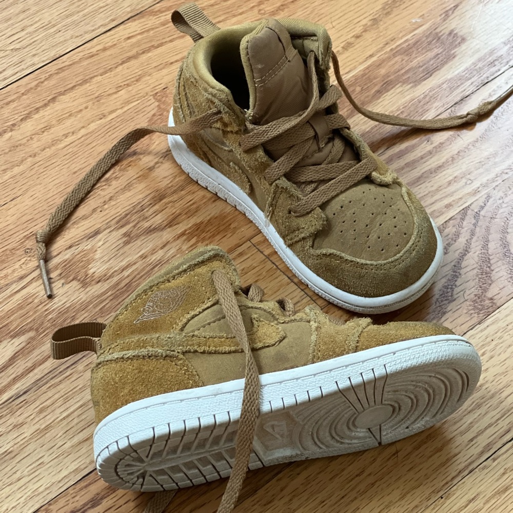 Baby Nike High tops - mustard suede size 7C